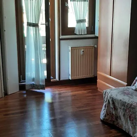 La Tana Del Lupo Pet Free Apartment *